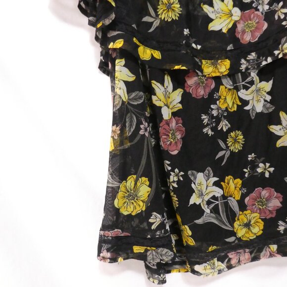 LOVE & LEGEND | 1X | Floral Print Blouse With Ruffled Sleeves - Picture 6 of 13